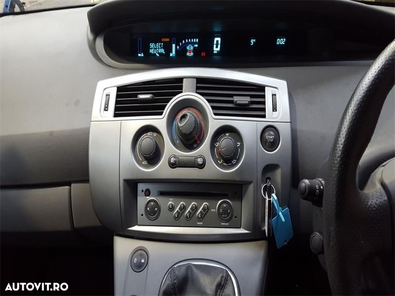 Stopuri Renault Scenic 2009 Hatchback 1.6 i ok - 9