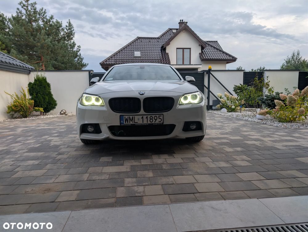 BMW Seria 5 520d xDrive - 2