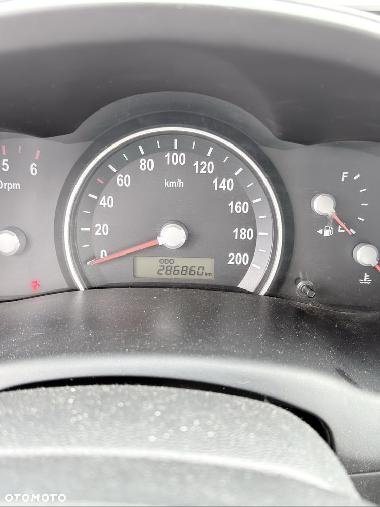 Kia Carnival - 7