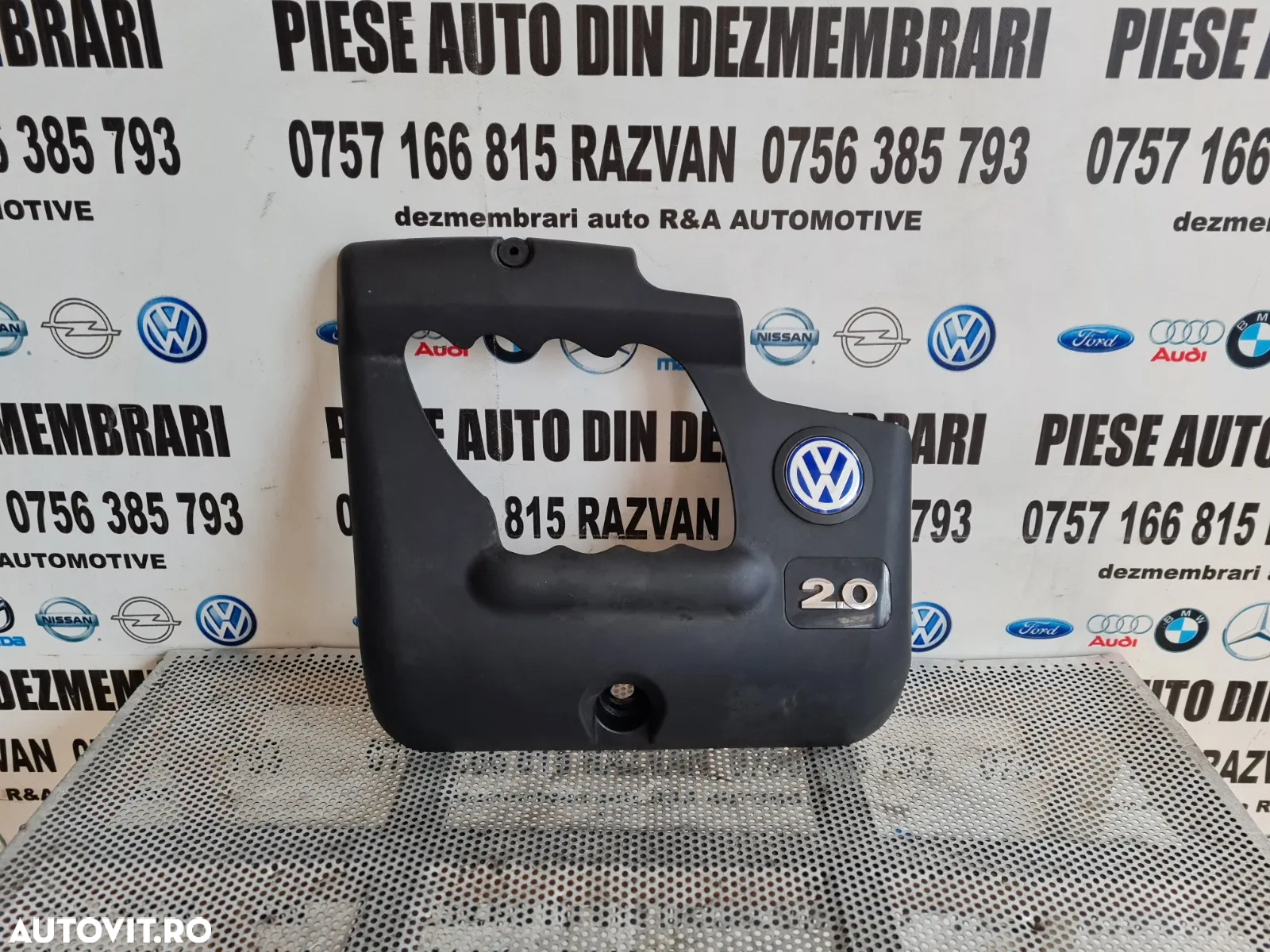 Capac Motor Vw Bora Golf 4 2.0 Benzina  - Dezmembrari Arad - 2