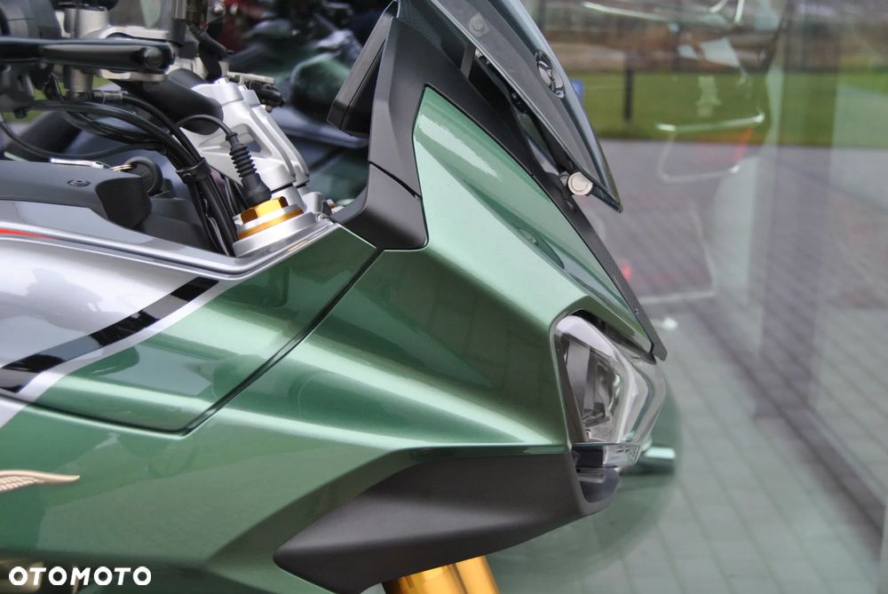 Moto Guzzi V100 Mandello - 18