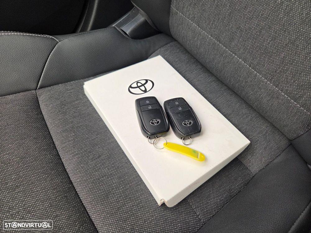 Toyota Corolla - 55