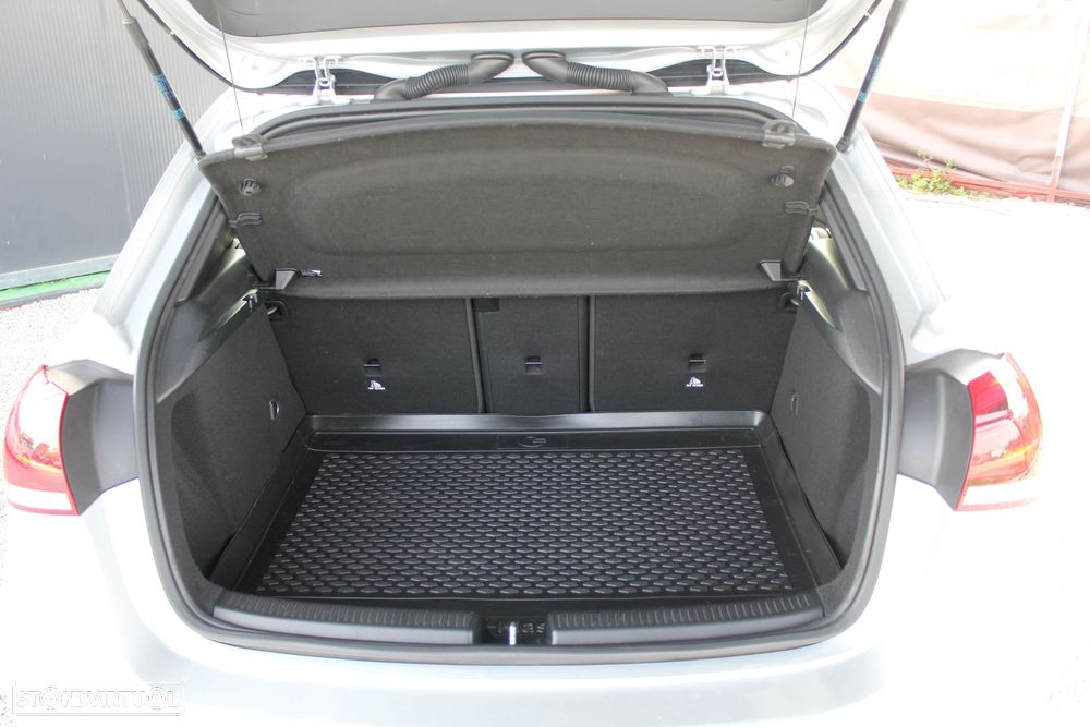 Mercedes-Benz A 160 AMG Line - 5