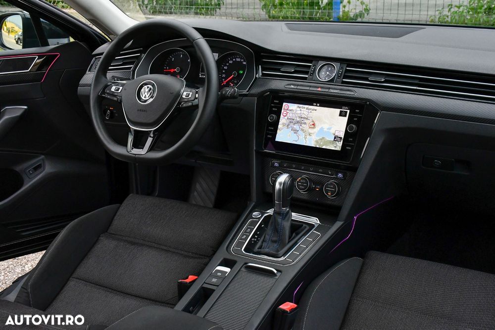 Volkswagen Passat 2.0 TDI DSG Comfortline - 8