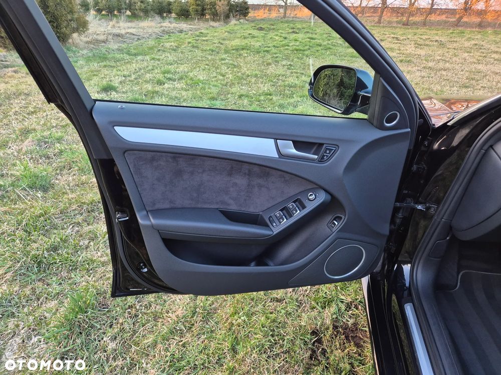 Audi A4 Avant 2.0 TDI DPF clean diesel multitronic S line Sportpaket - 15