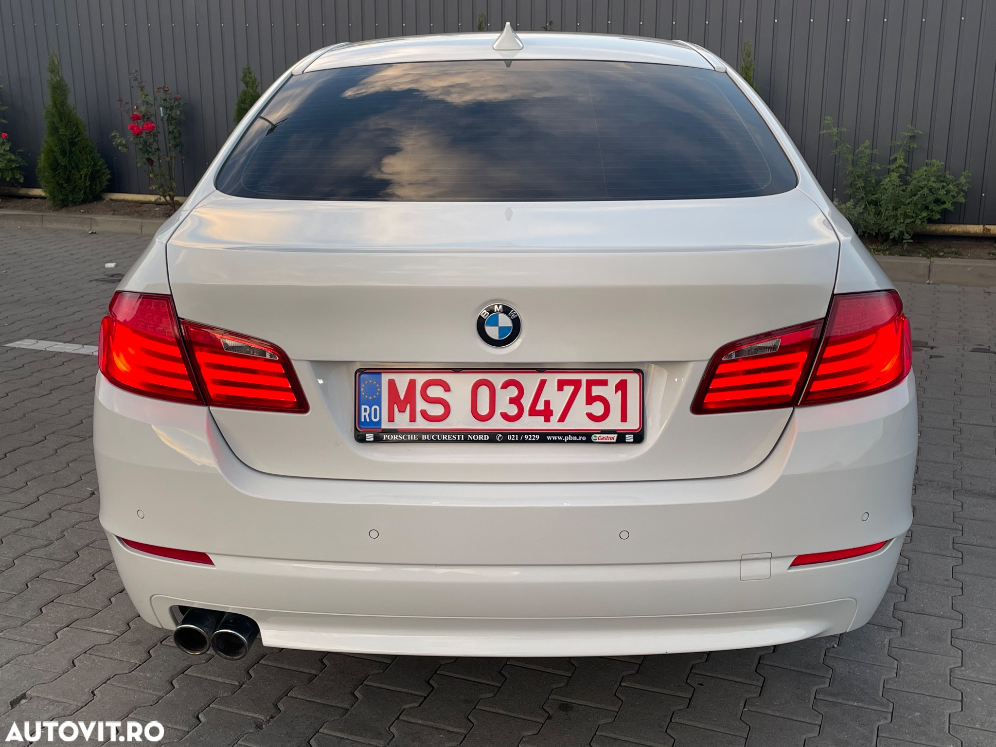 BMW Seria 5 520d - 10