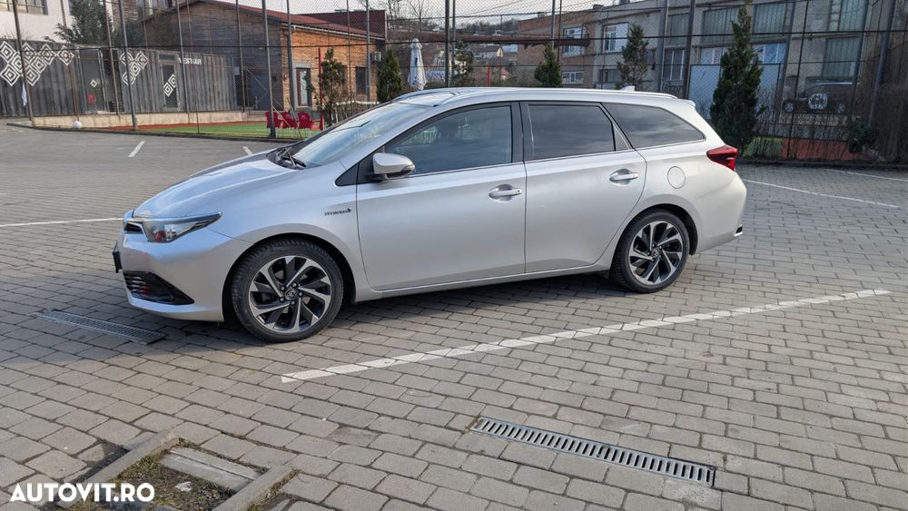 Toyota Auris - 1