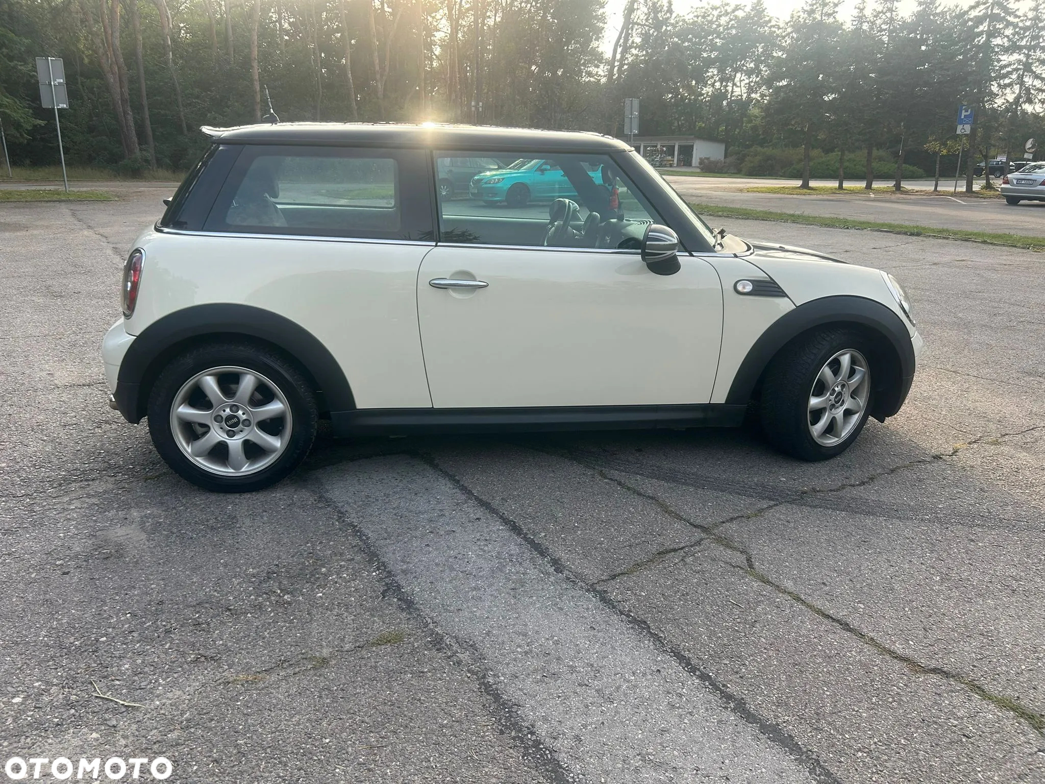 MINI Cooper Standard - 5