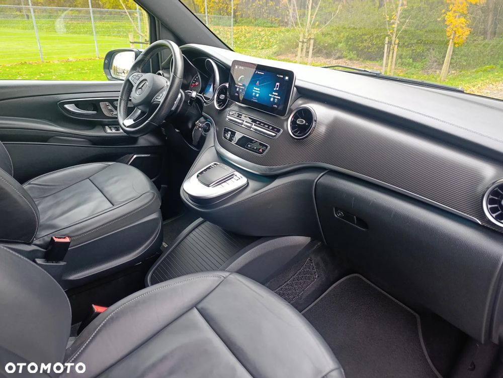 Mercedes-Benz Klasa V 250 d Avantgarde 9G-Tronic - 21