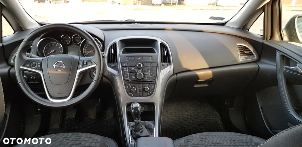 Opel Astra 1.4 Enjoy - 12