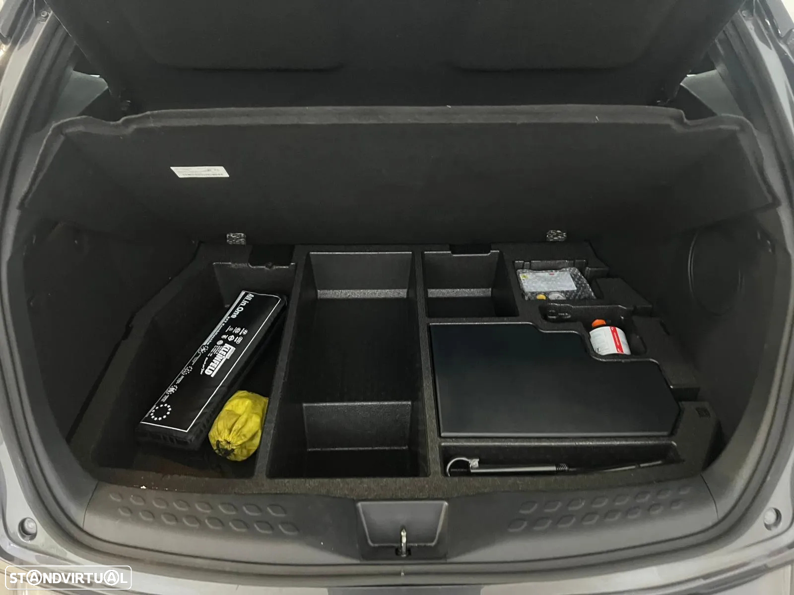 Toyota C-HR 2.0 Hybrid Exclusive - 19