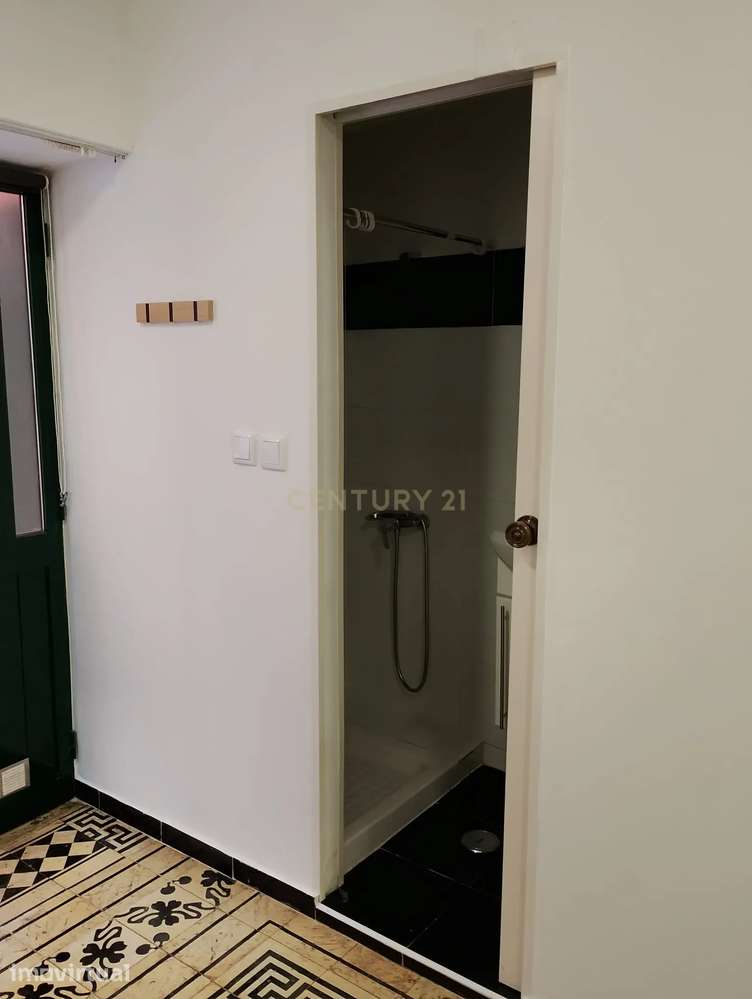 Arrecadação Transformada em Apartamento   PENHA DE FRANÇA- LISBOA - Grande imagem: 3/10