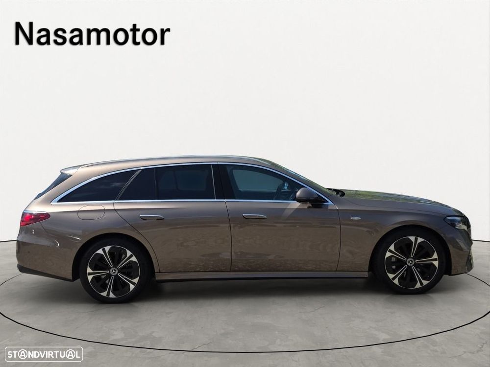 Mercedes-Benz E 300 - 4