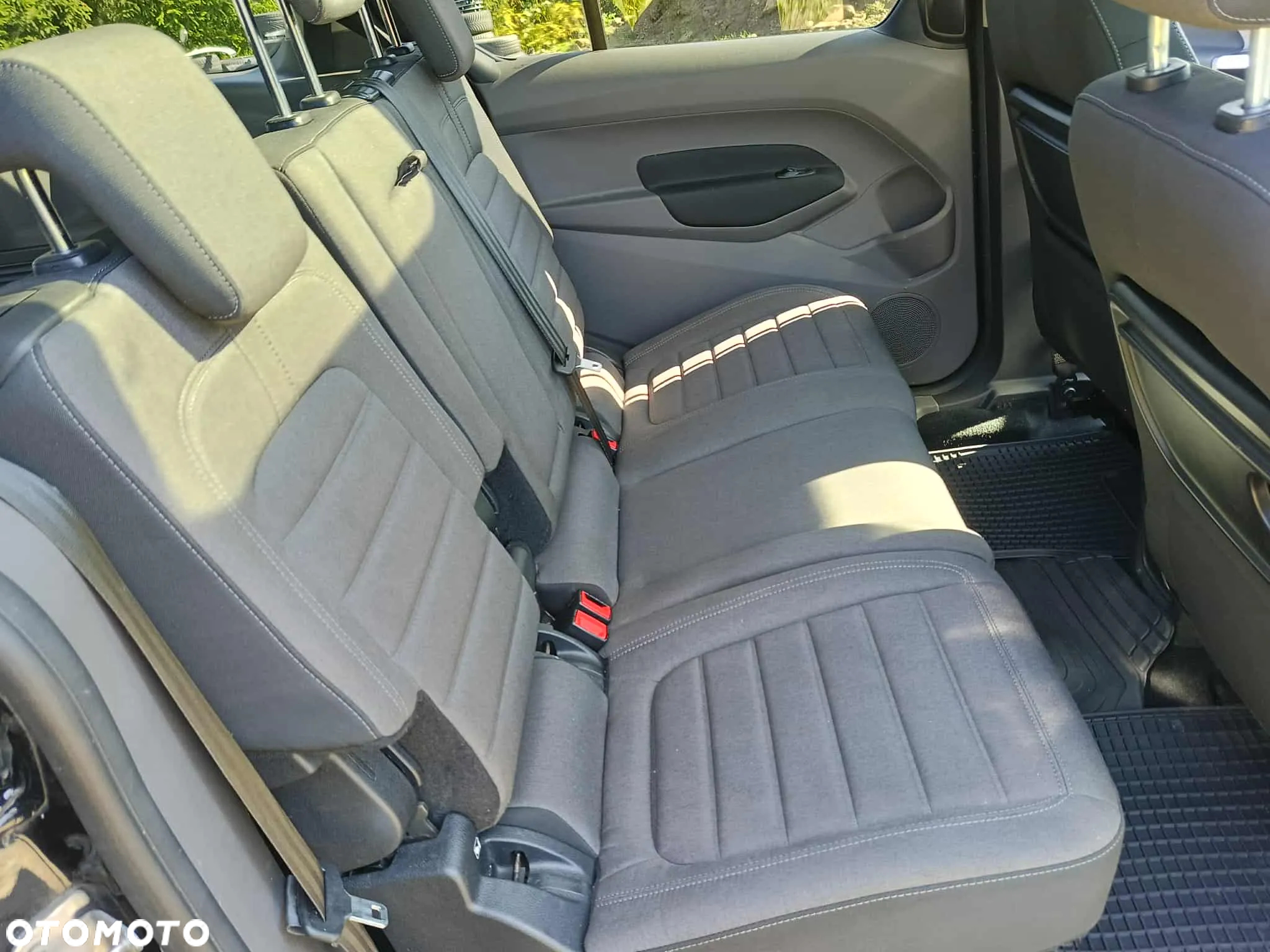 Ford Tourneo Connect Grand - 19