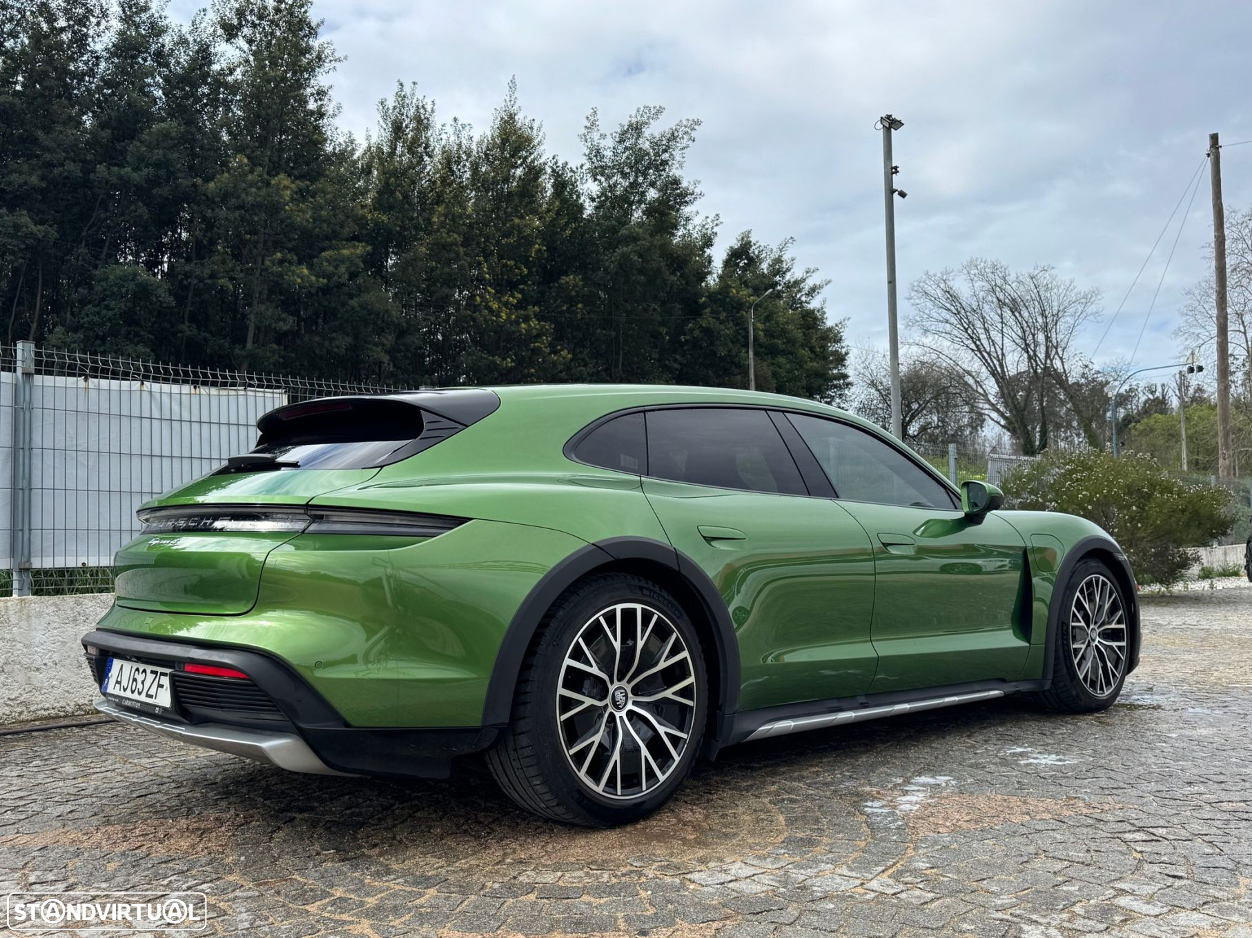 Porsche Taycan Cross Turismo 4 - 34