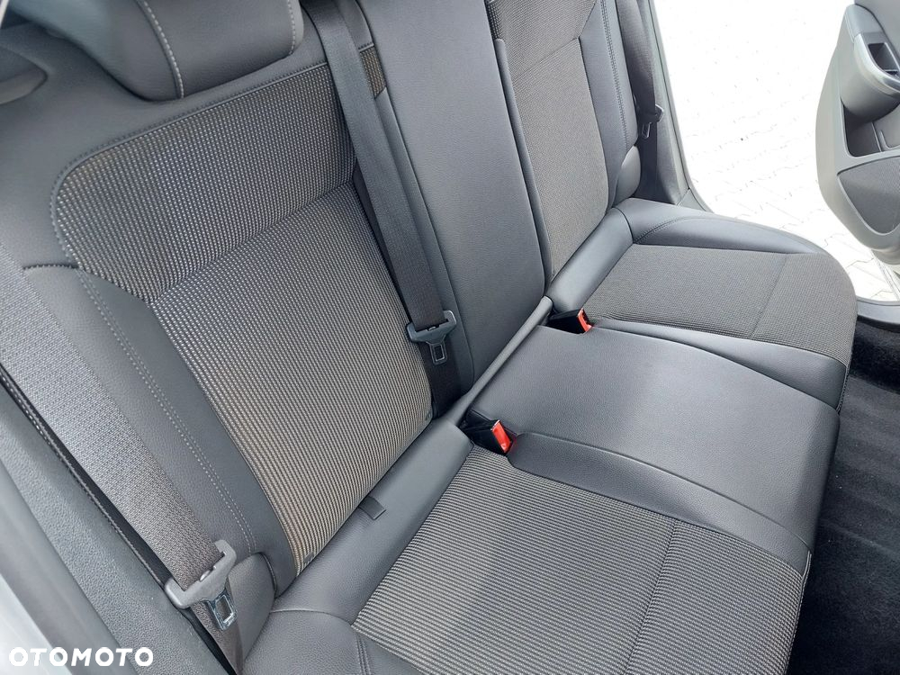 Opel Astra 1.4 Turbo Sports Tourer 150 Jahre - 10