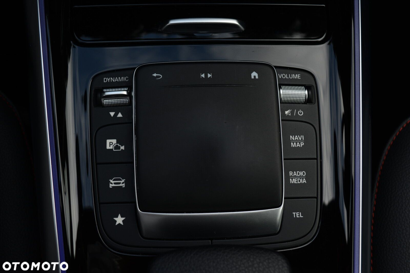 Mercedes-Benz GLA 200 d - 17