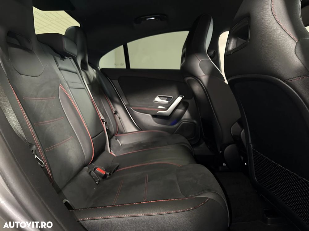 Mercedes-Benz CLA 200 - 13