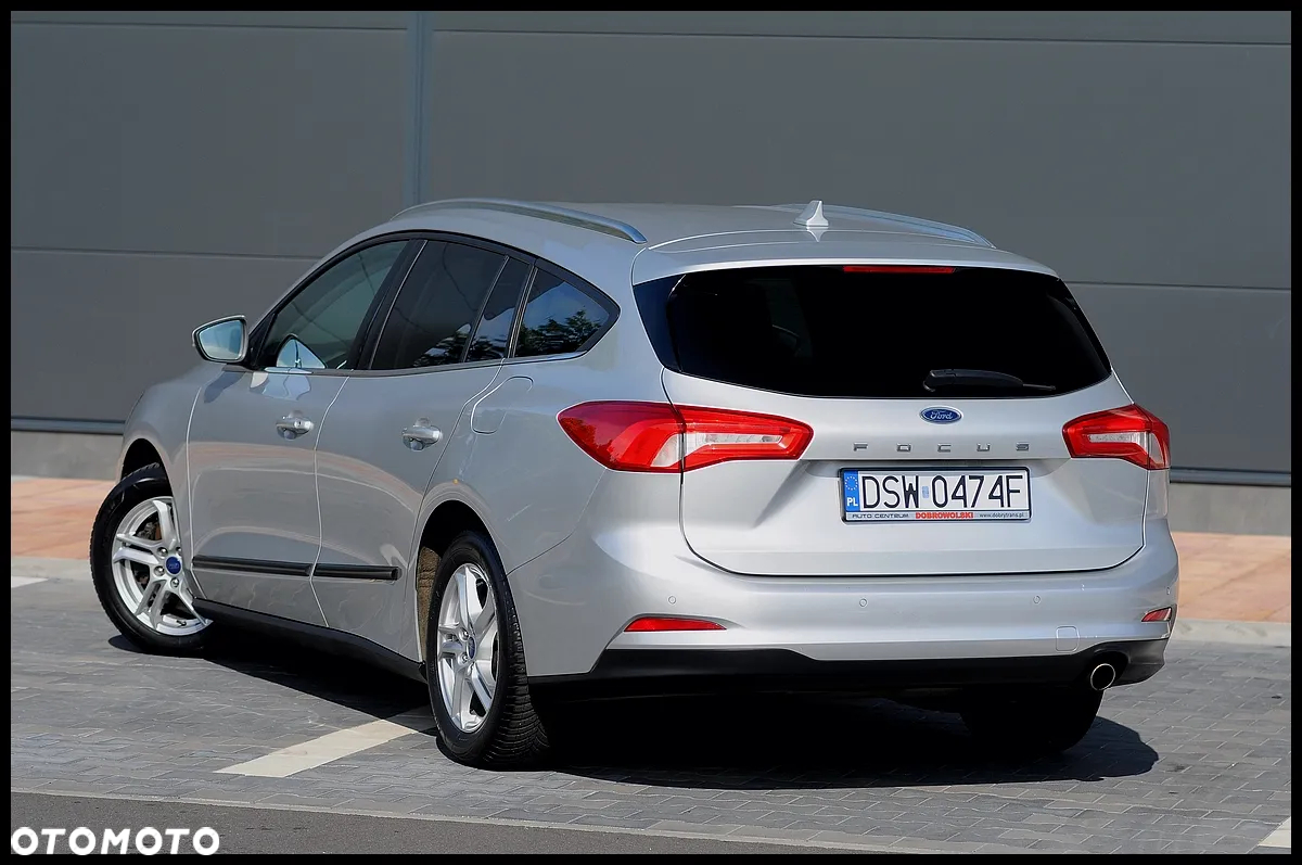 Ford Focus - 22
