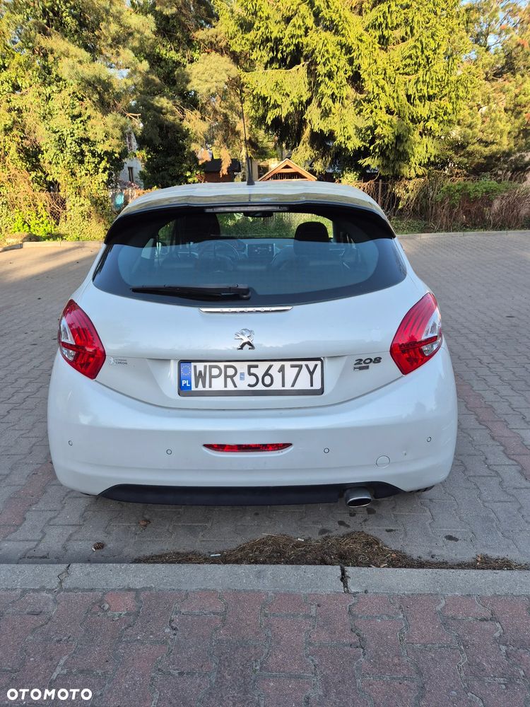 Peugeot 208 e-HDi 92 Stop&Start Allure - 6
