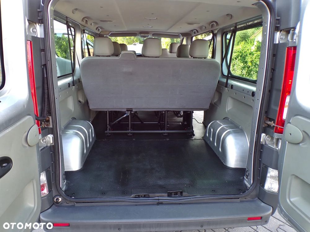 Opel Vivaro L2H1 2.9t - 25