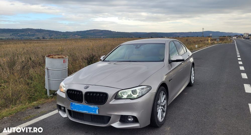 BMW Seria 5 520d Aut. Luxury Line - 12