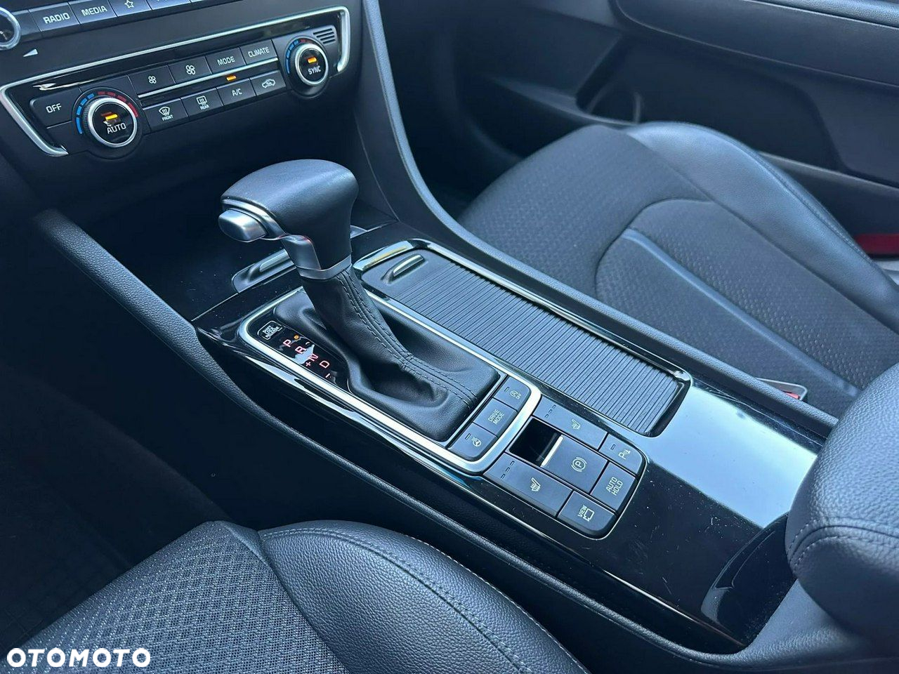 Kia Optima - 23