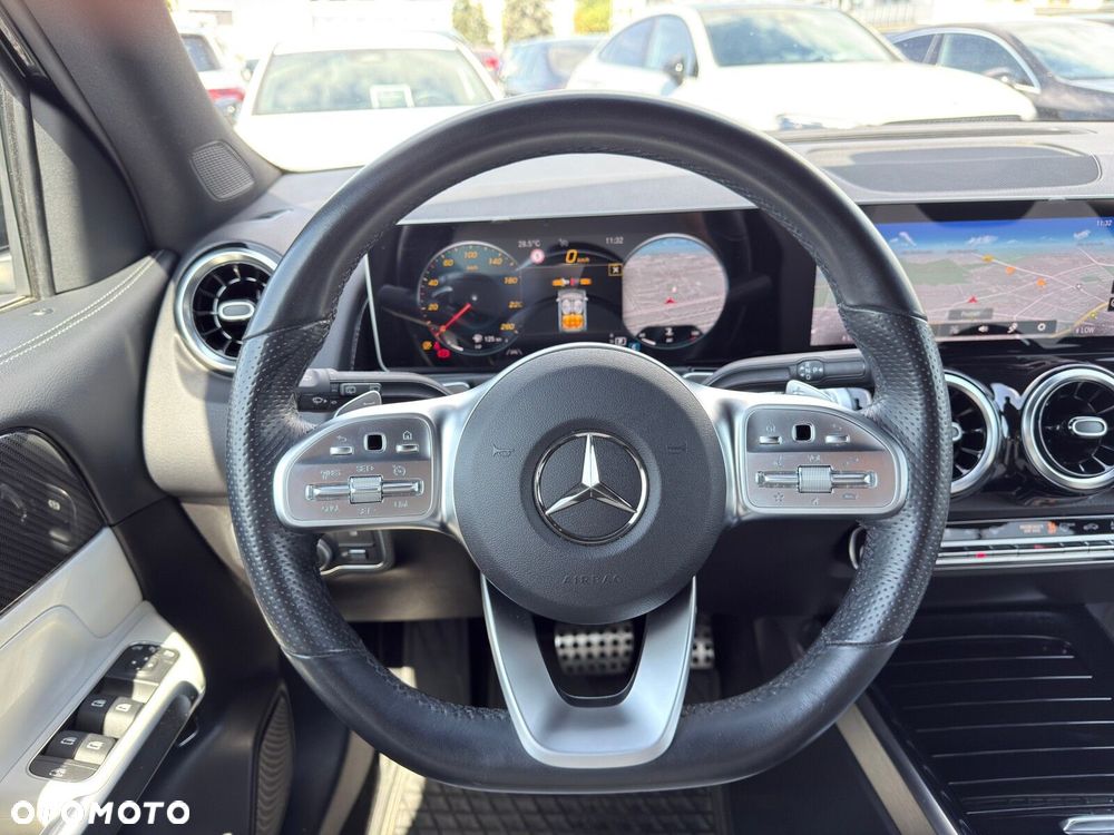 Mercedes-Benz GLB 200 d AMG Line 8G-DCT - 23