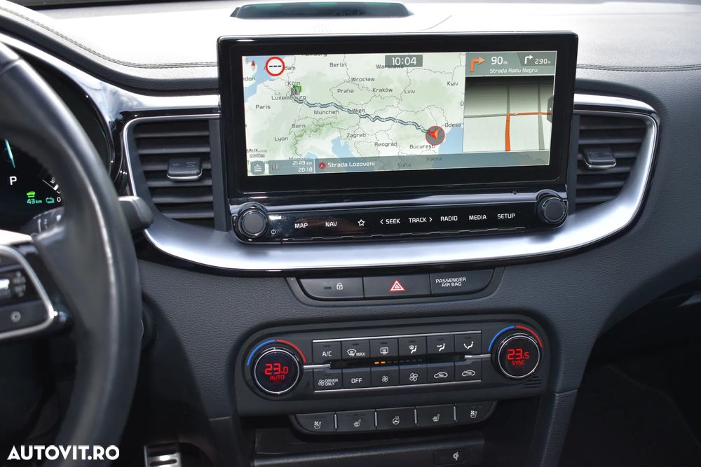 Kia Ceed - 35