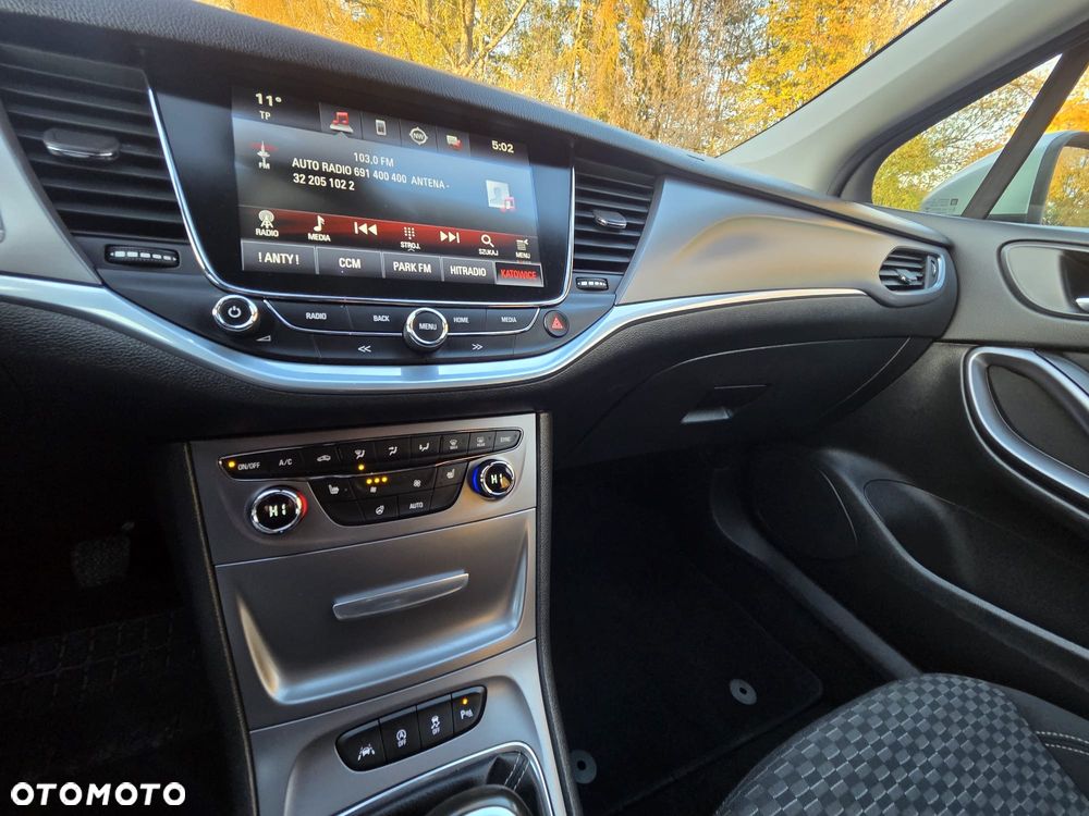 Opel Astra 1.6 CDTI Dynamic - 10