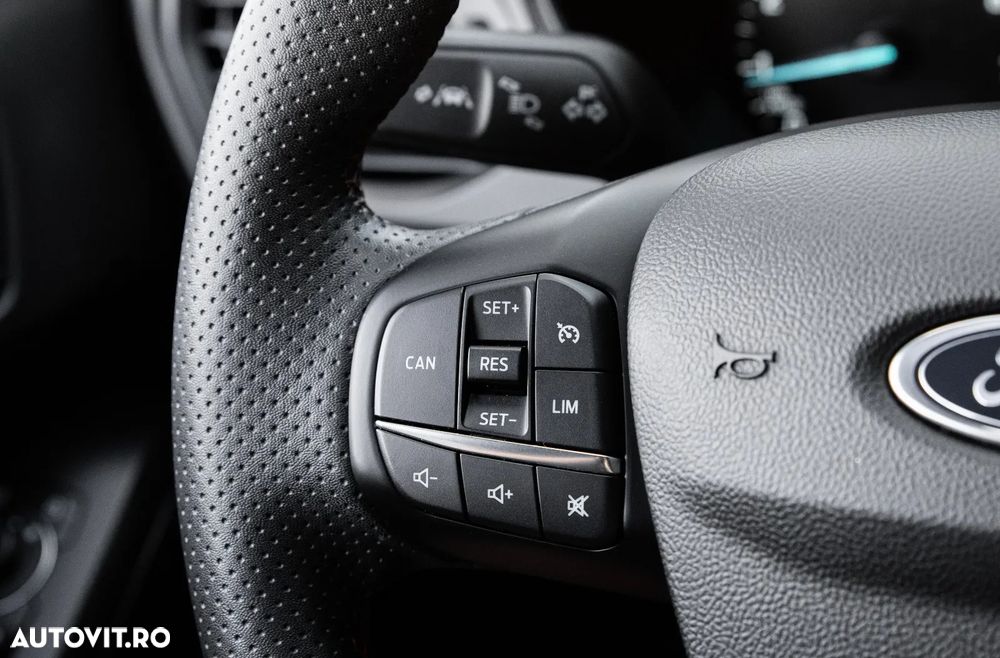 Ford Focus - 16