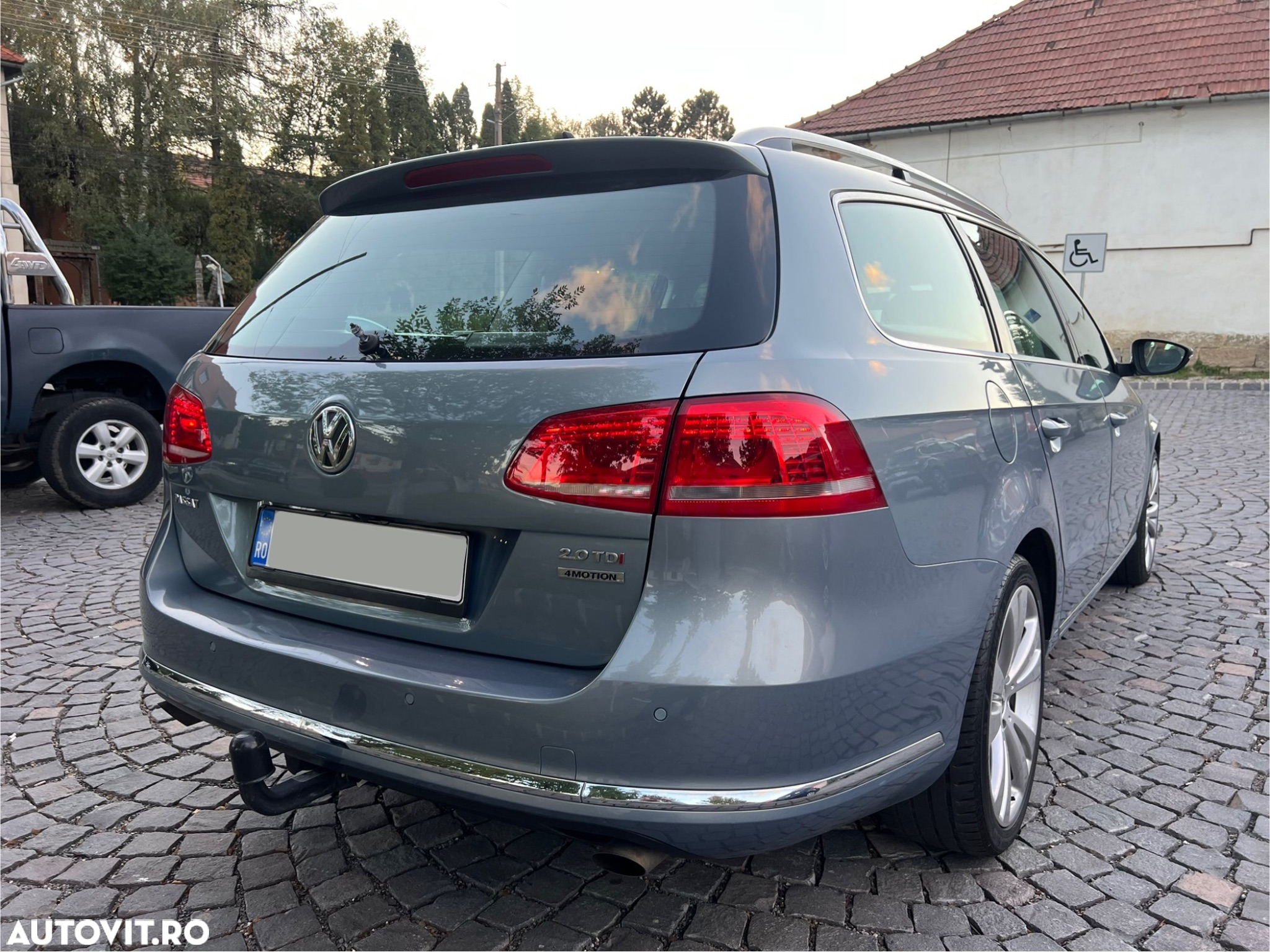 Volkswagen Passat Variant 2.0 TDI 4Motion BlueMotion Technology Comfortline DSG - 5