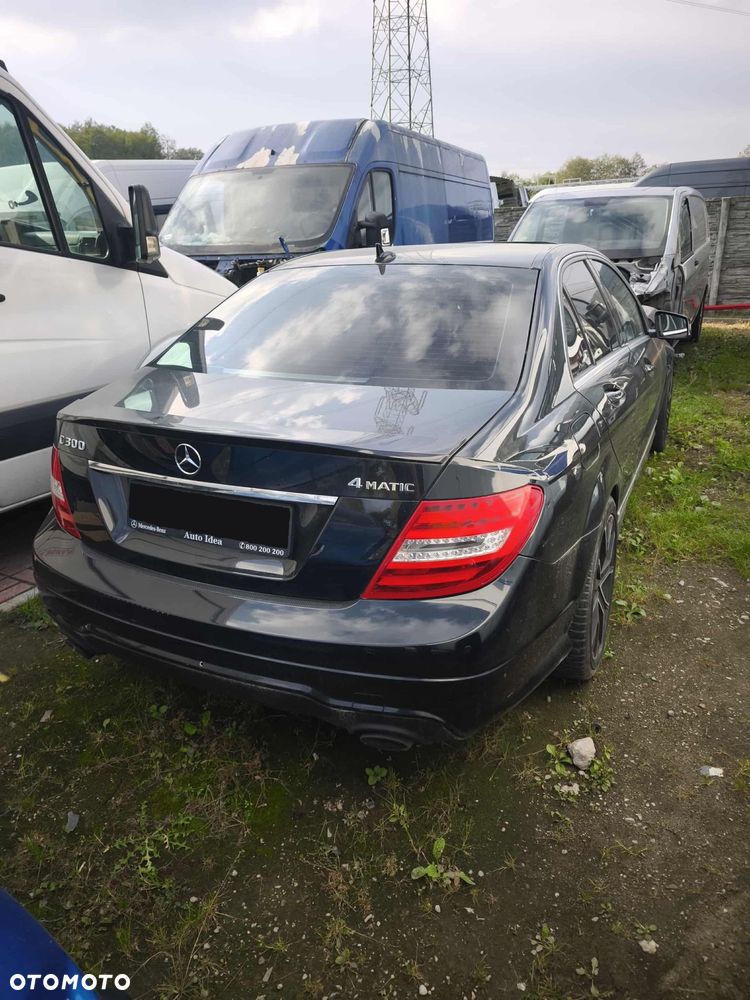 Mercedes-Benz Klasa C 300 4Matic 7G-TRONIC Avantgarde - 5