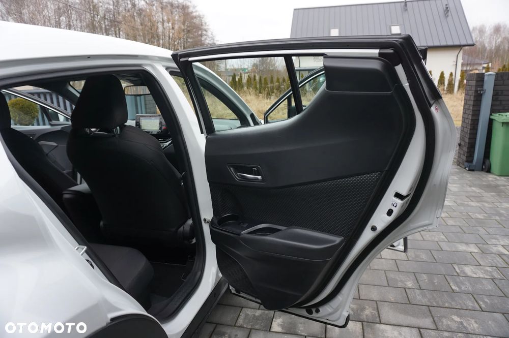 Toyota C-HR 1.8 Hybrid GPF Style - 27