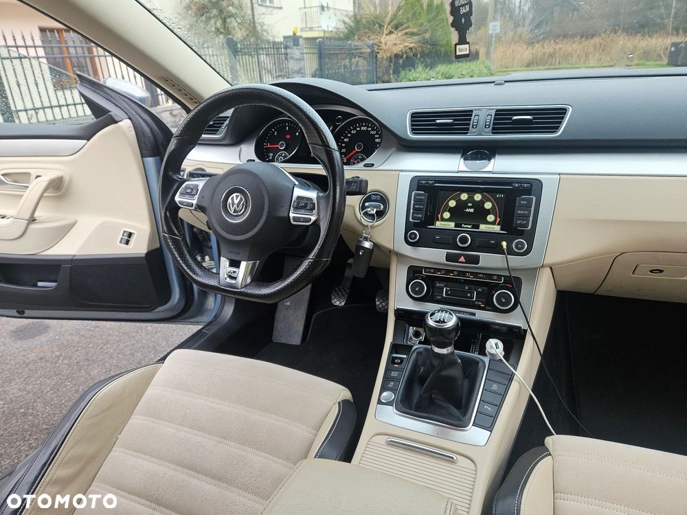 Volkswagen Passat CC 2.0 TDI Exclusive - 23