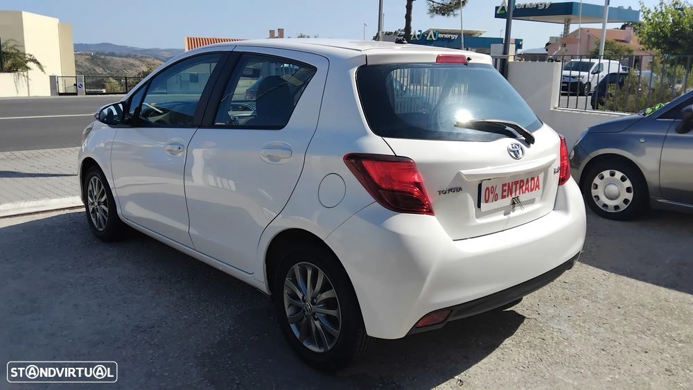 Toyota Yaris - 13