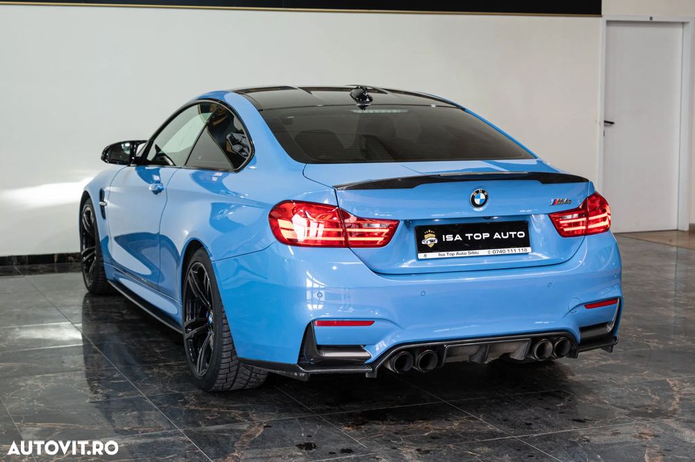 BMW M4 Coupe DKG - 38