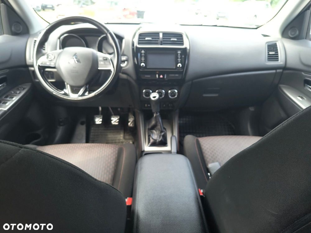 Mitsubishi ASX - 11