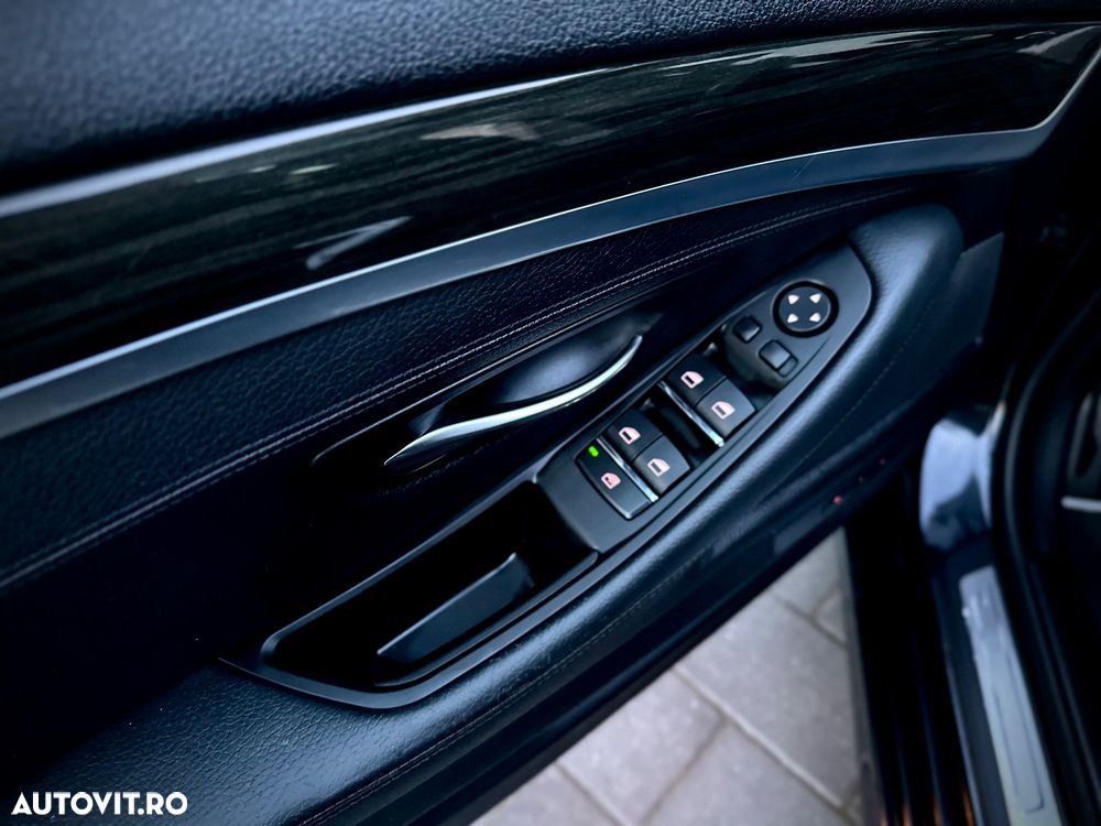 BMW Seria 5 520d xDrive Aut. Luxury Line - 29