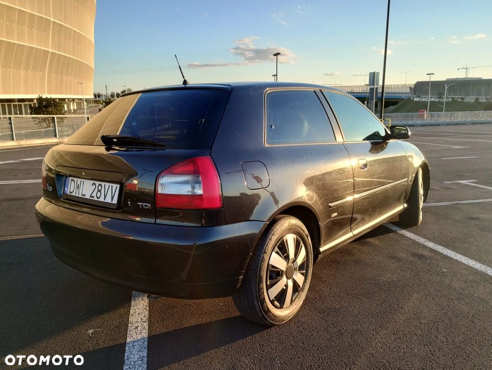 Audi A3 3-drzwiowe 1.9 TDI Ambition - 3