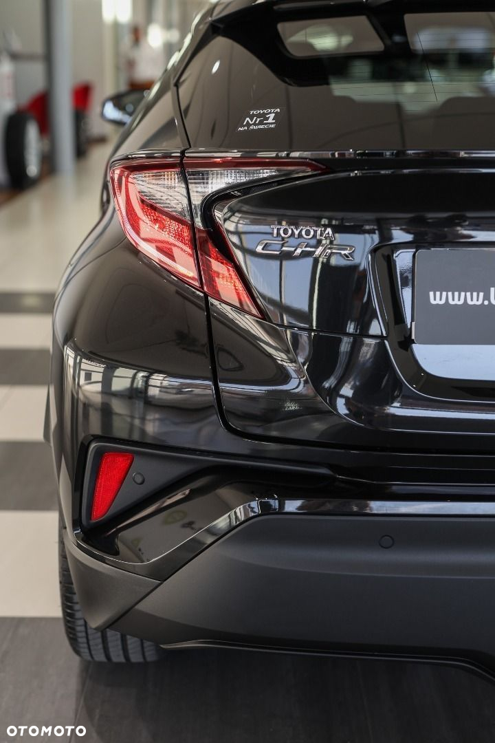 Toyota C-HR - 32