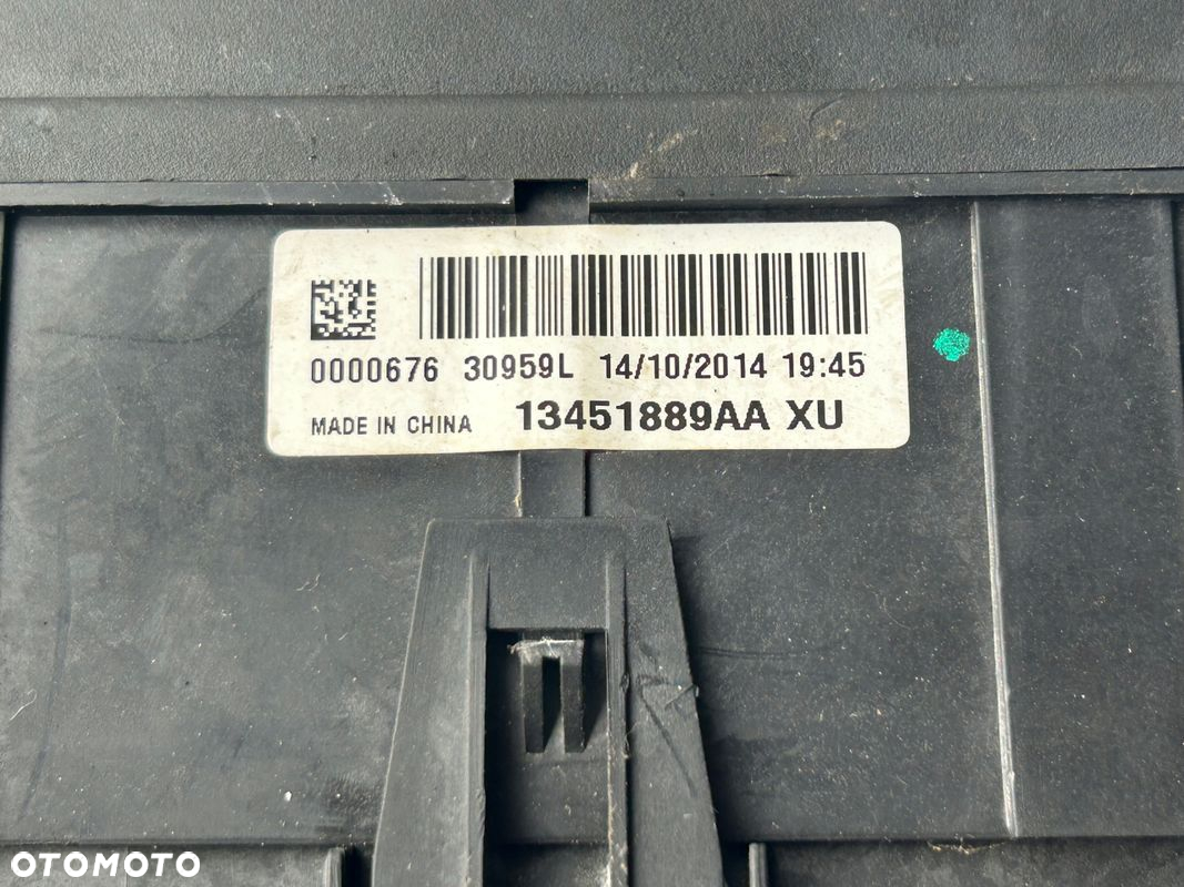 OPEL CORSA E 1,4 SKRZYNKA BEZPIECZNIKÓW 30959L - 2