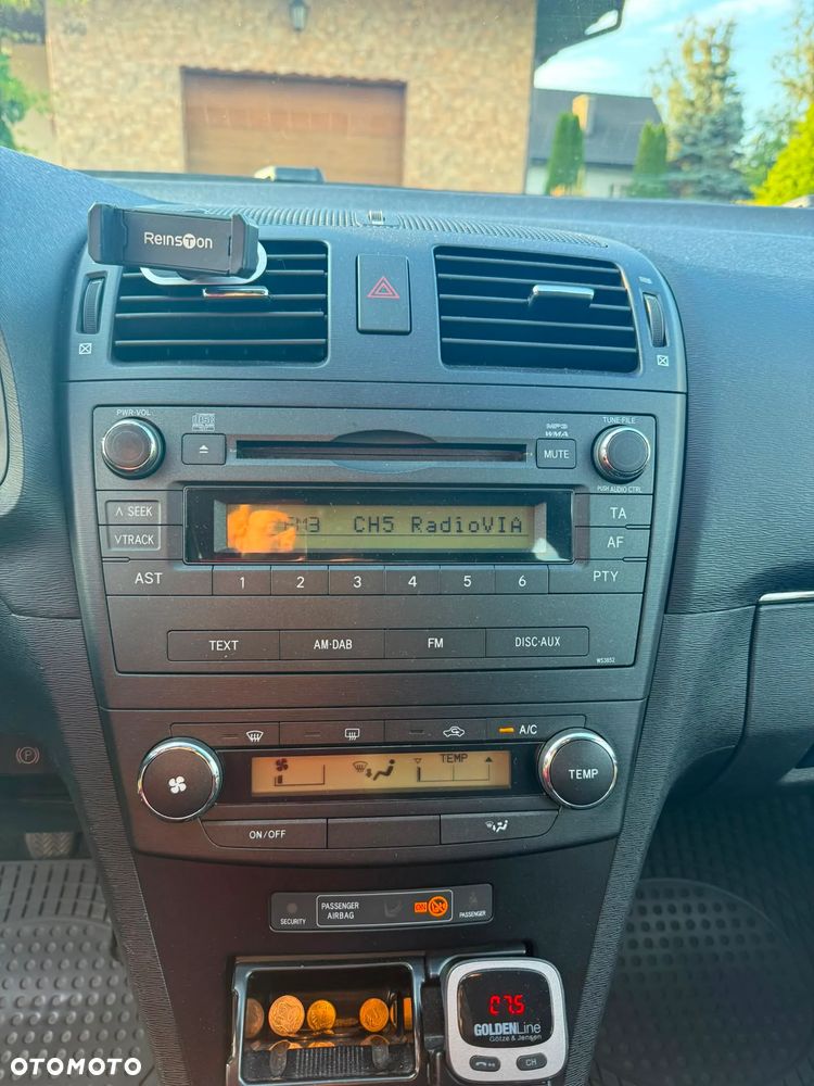 Toyota Avensis 1.8 Luna - 14