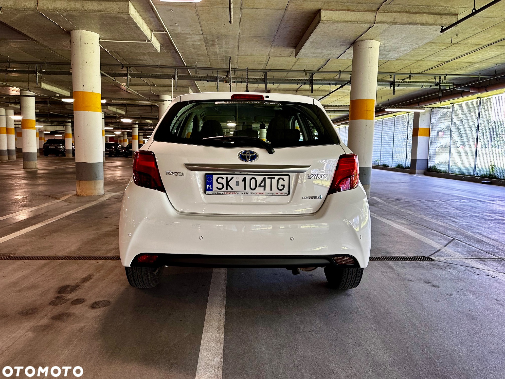 Toyota Yaris Hybrid 100 Active EU6 - 10