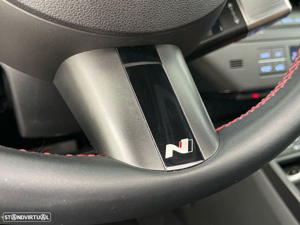 Hyundai Kauai 1.6 GDi HEV Premium - 17
