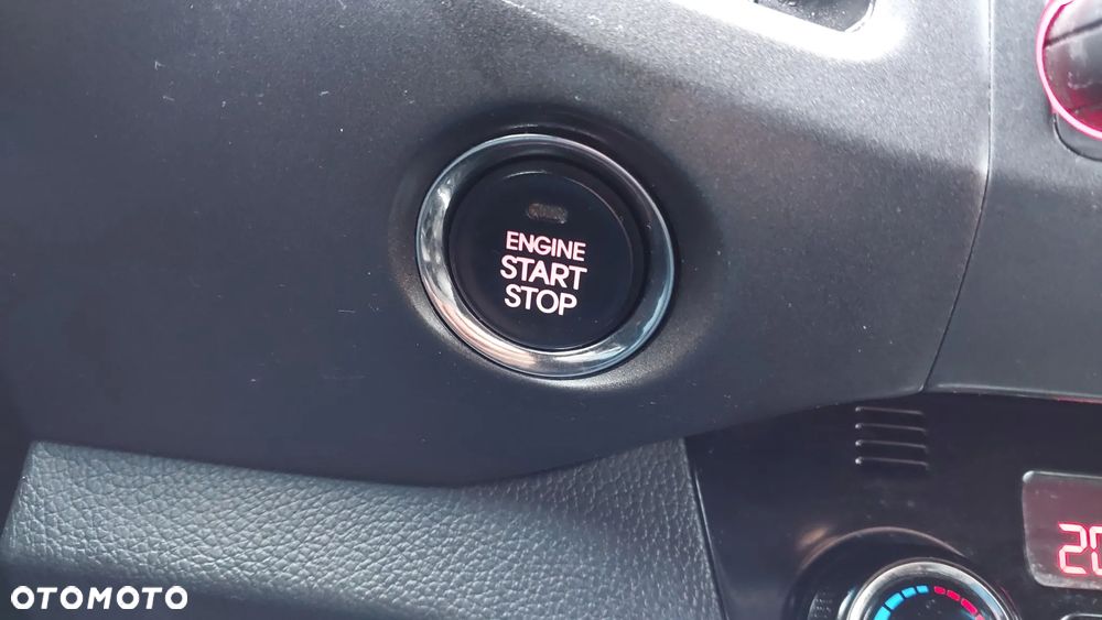 Kia Sportage 2.0 CVVT 4WD Vision - 27