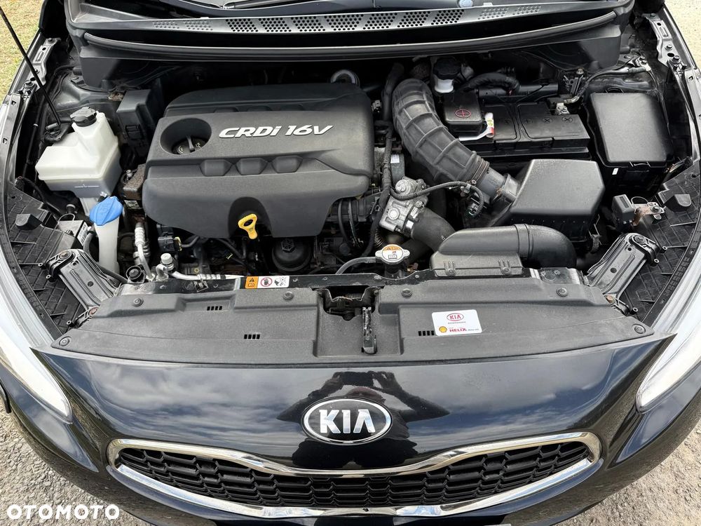 Kia Ceed 1.6 CRDi 128 Platinum Edition - 38