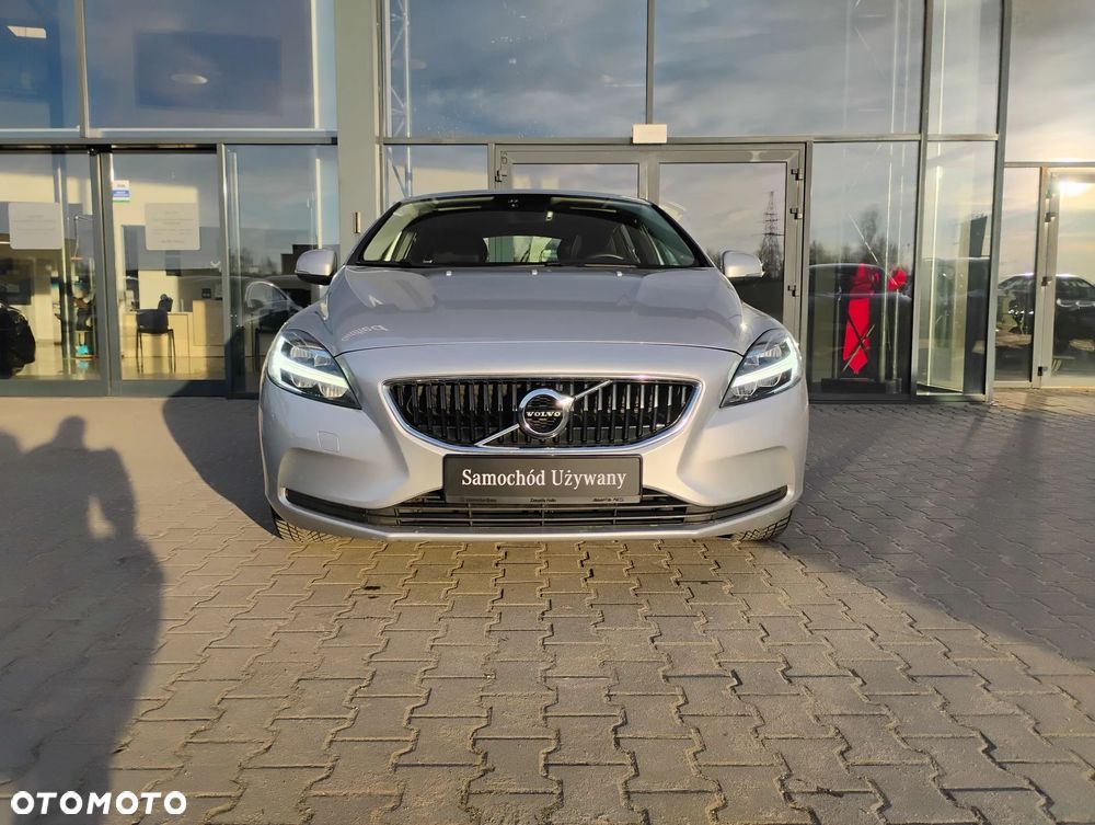 Volvo V40 D2 Drive-E Momentum - 2