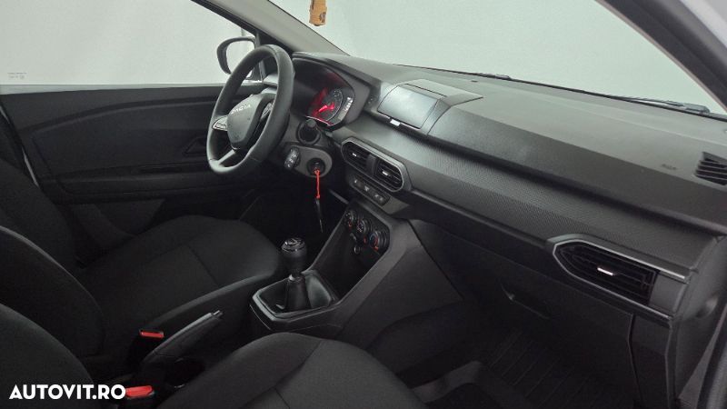 Dacia Logan TCe 90 MT5 Essential - 20