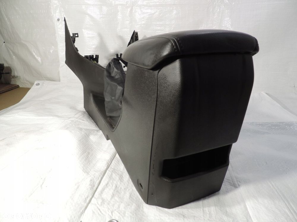 PODŁOKIETNIK FORD FOCUS MK3 LIFT EUROPA F1EB-A045A06C - 4